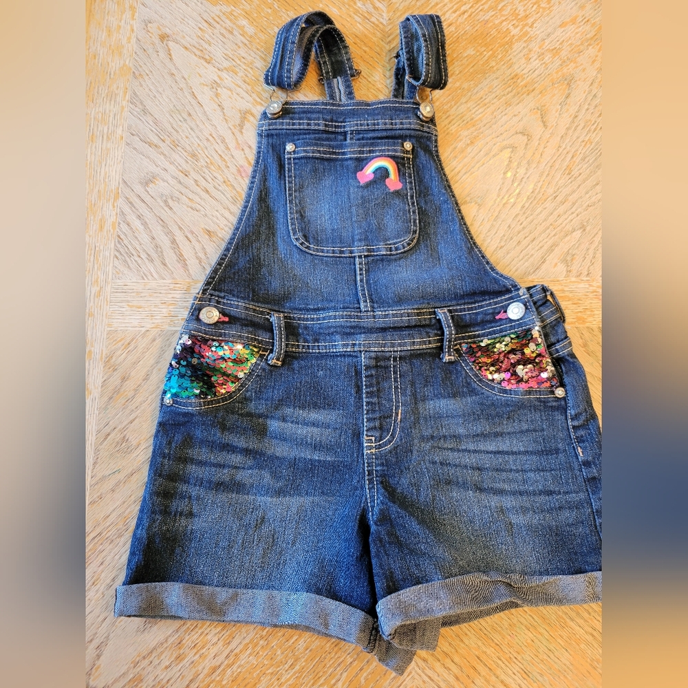 Girls Jordache Overall shorts. L (10/12)